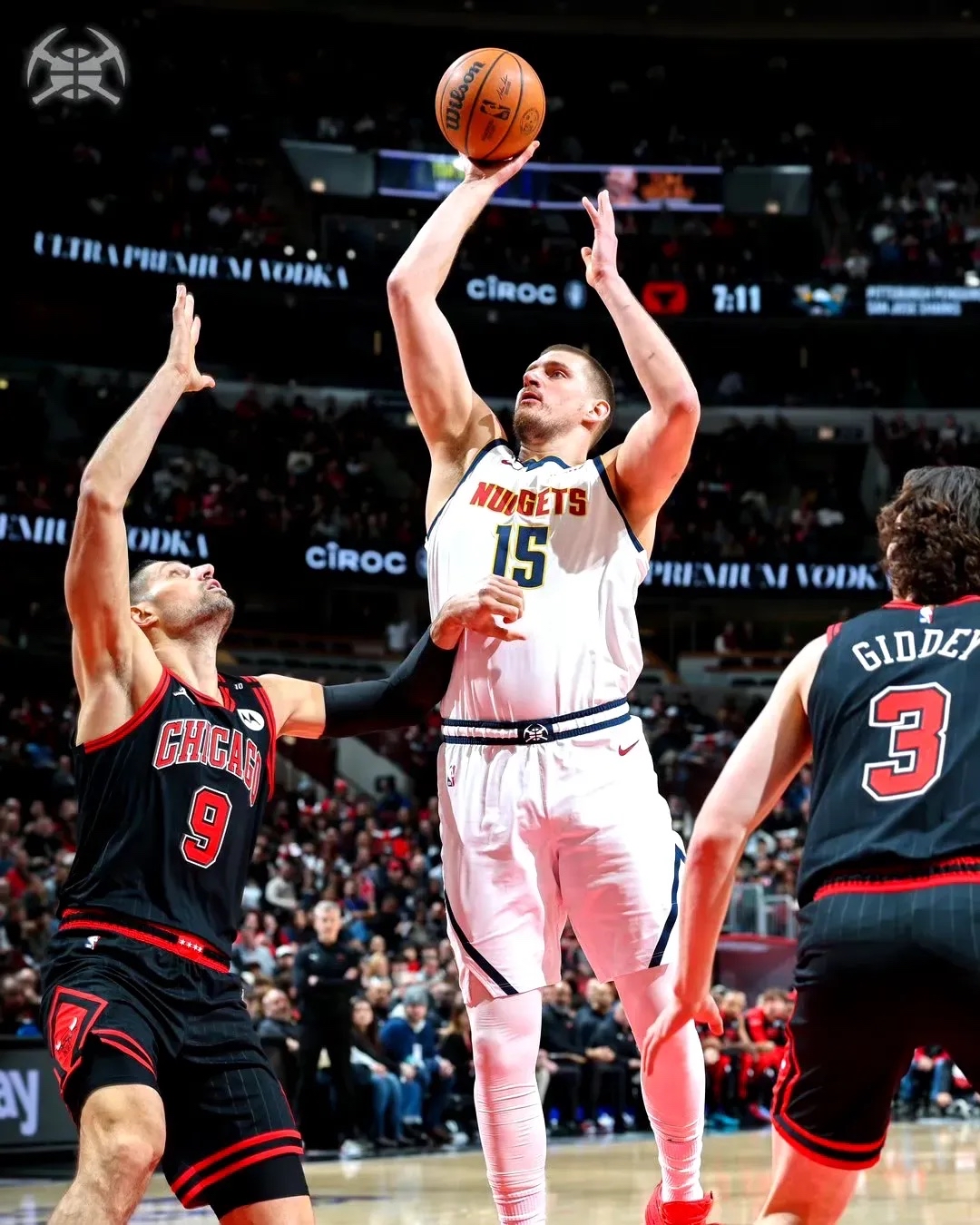 半岛体育app官方下载-关于公牛队后防表现强悍，有效阻击对手的信息