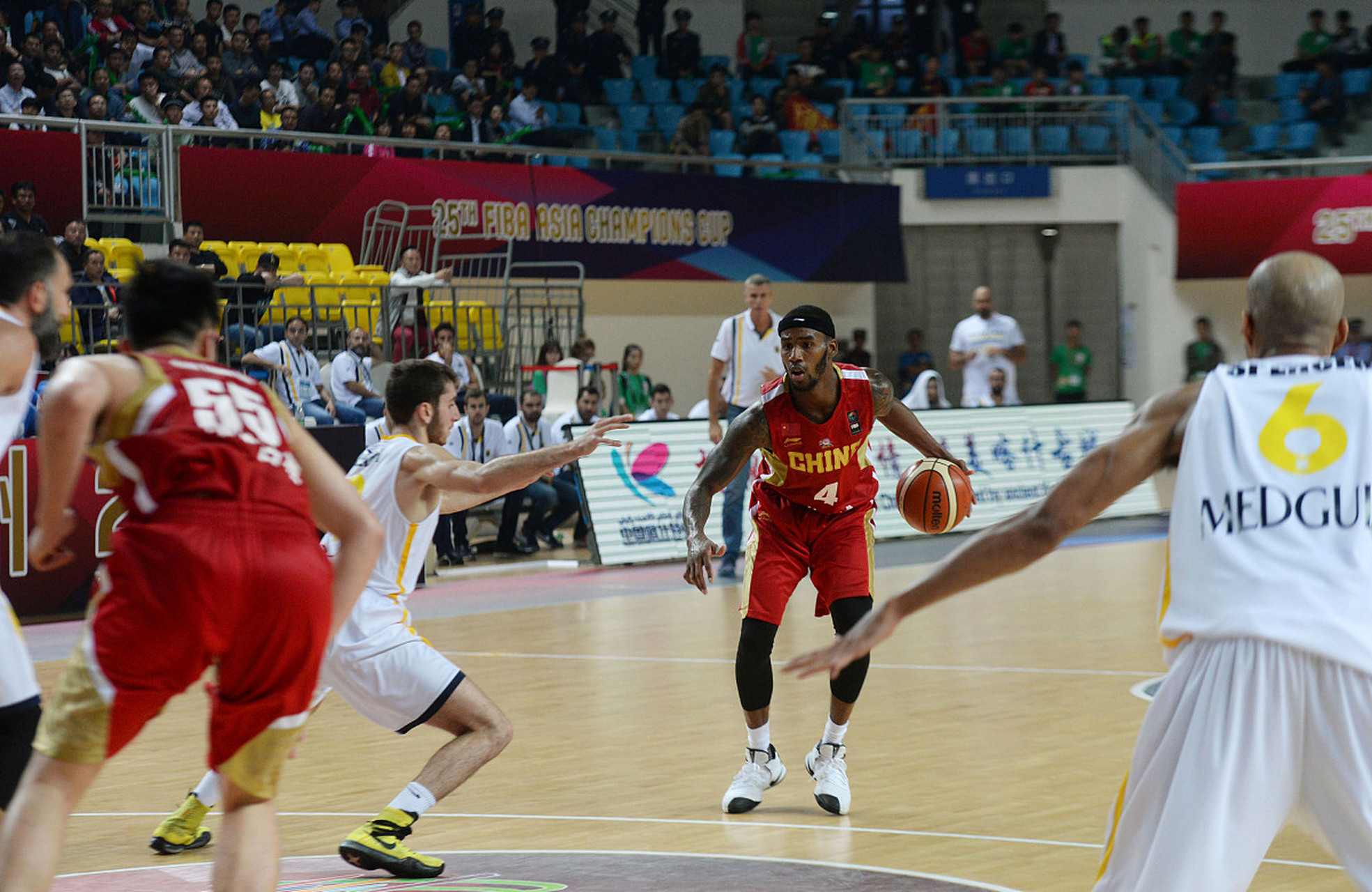 半岛体育app投注-篮球职业联赛中球队实力悬殊